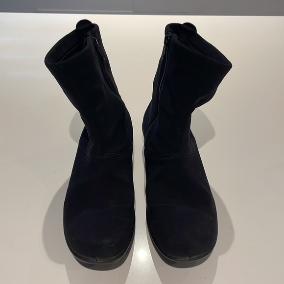 37 (6-6.5) Romika Top Dry Tex Black Booties - Picture 3 of 8